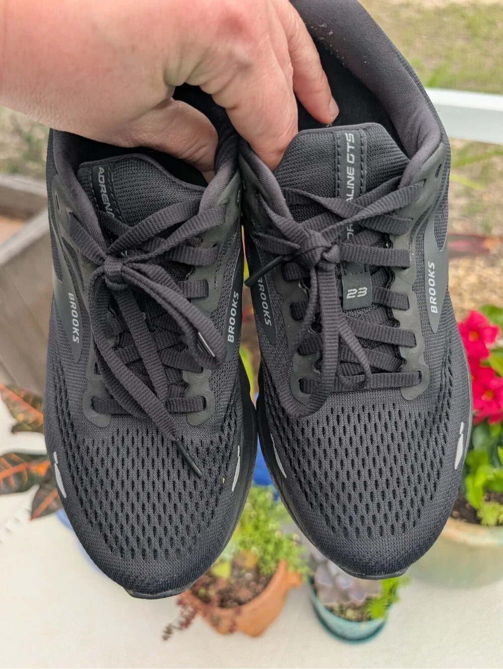 Brooks Women's Adrenaline GTS 23 Shoe Size 7 Wide Triple Black Walking Sneakers